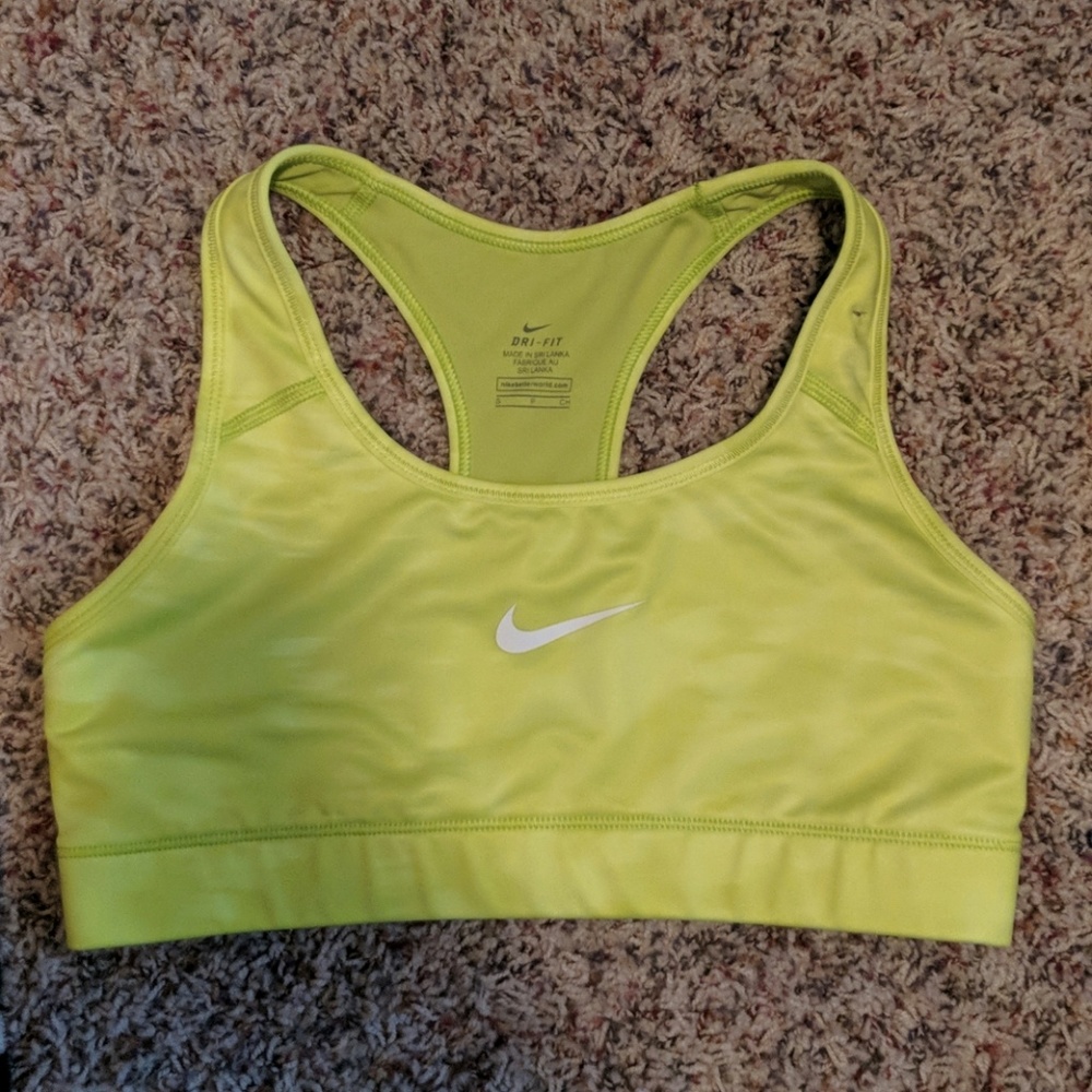 NWOT Lime Green Nike Sports Bra